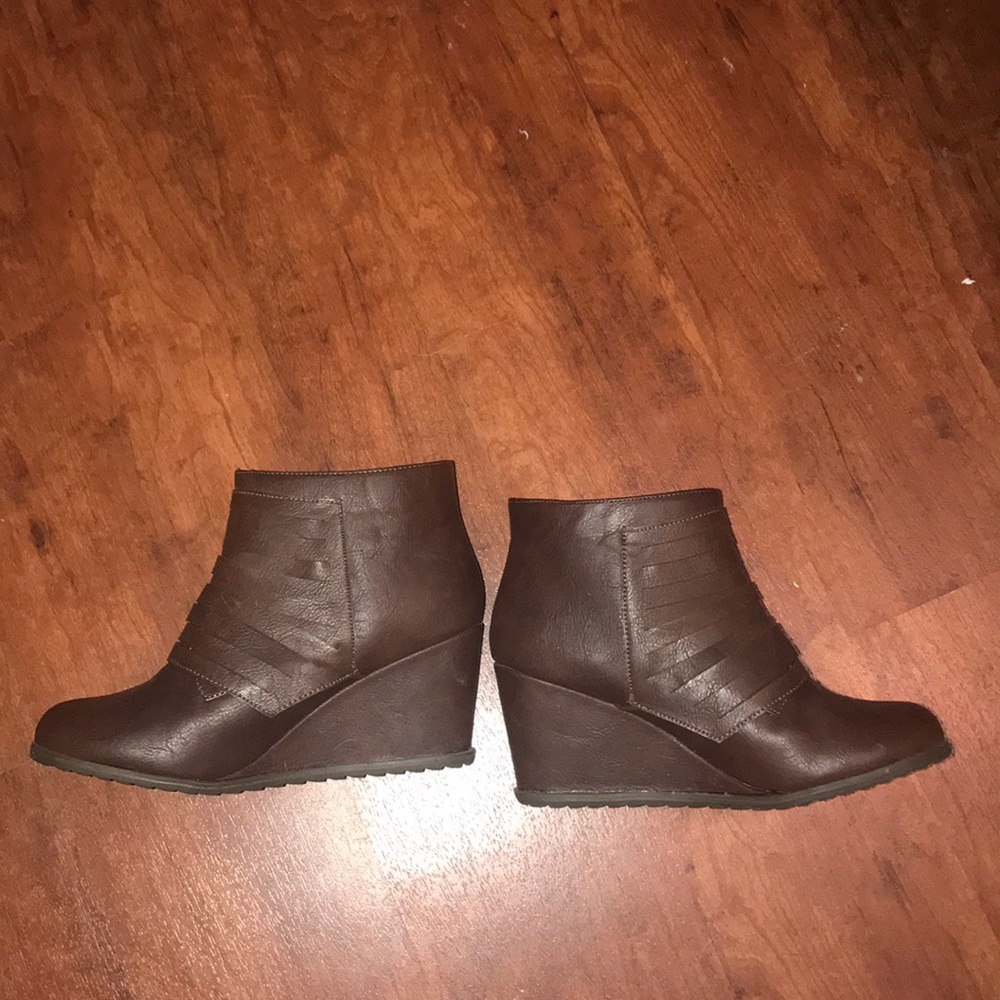 Wedge booties